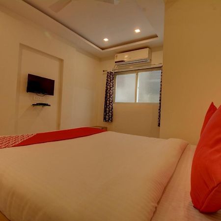 Oyo Flagship 47178 Pakko Inn Пюн Екстериор снимка