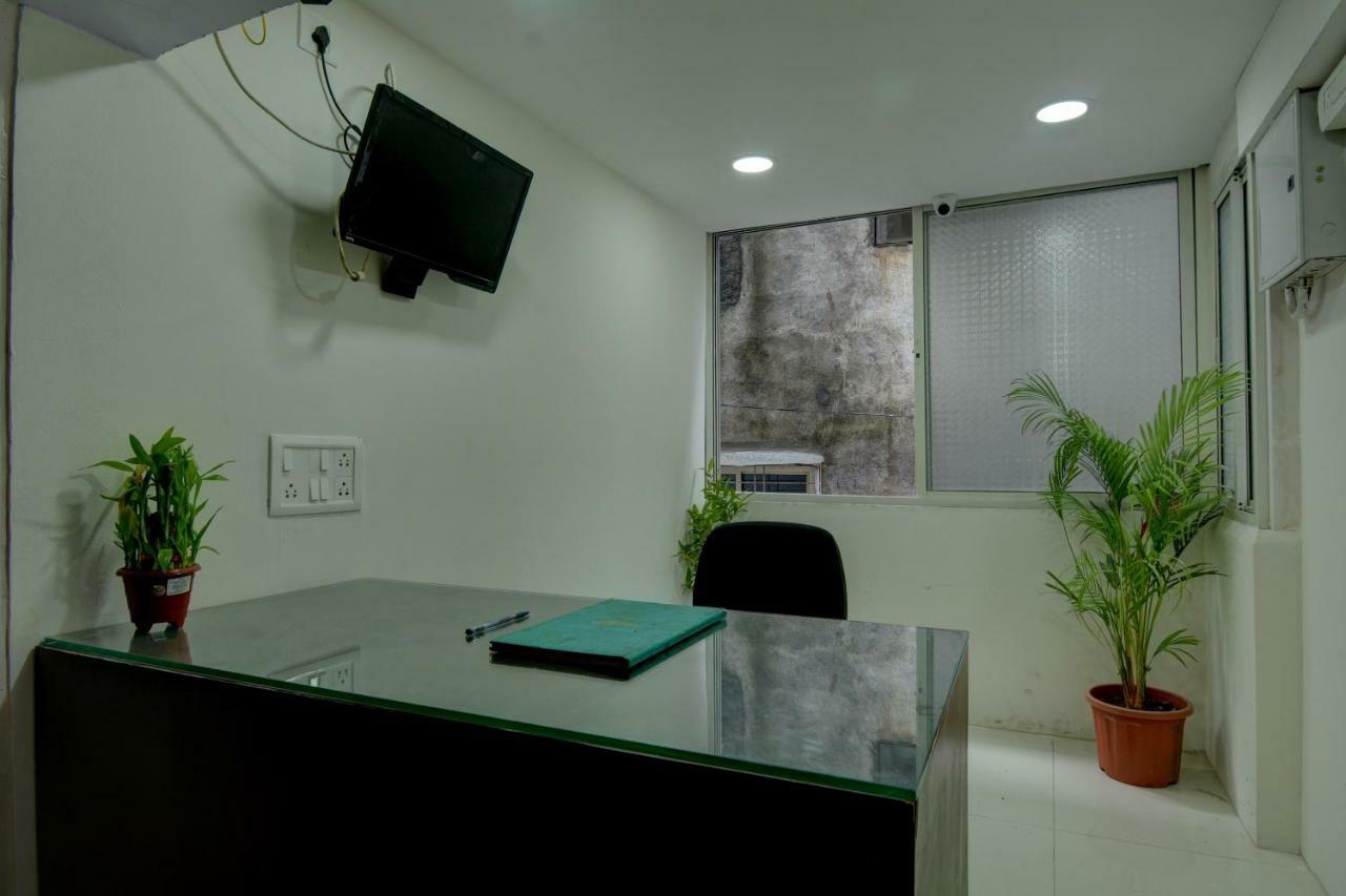 Oyo Flagship 47178 Pakko Inn Пюн Екстериор снимка